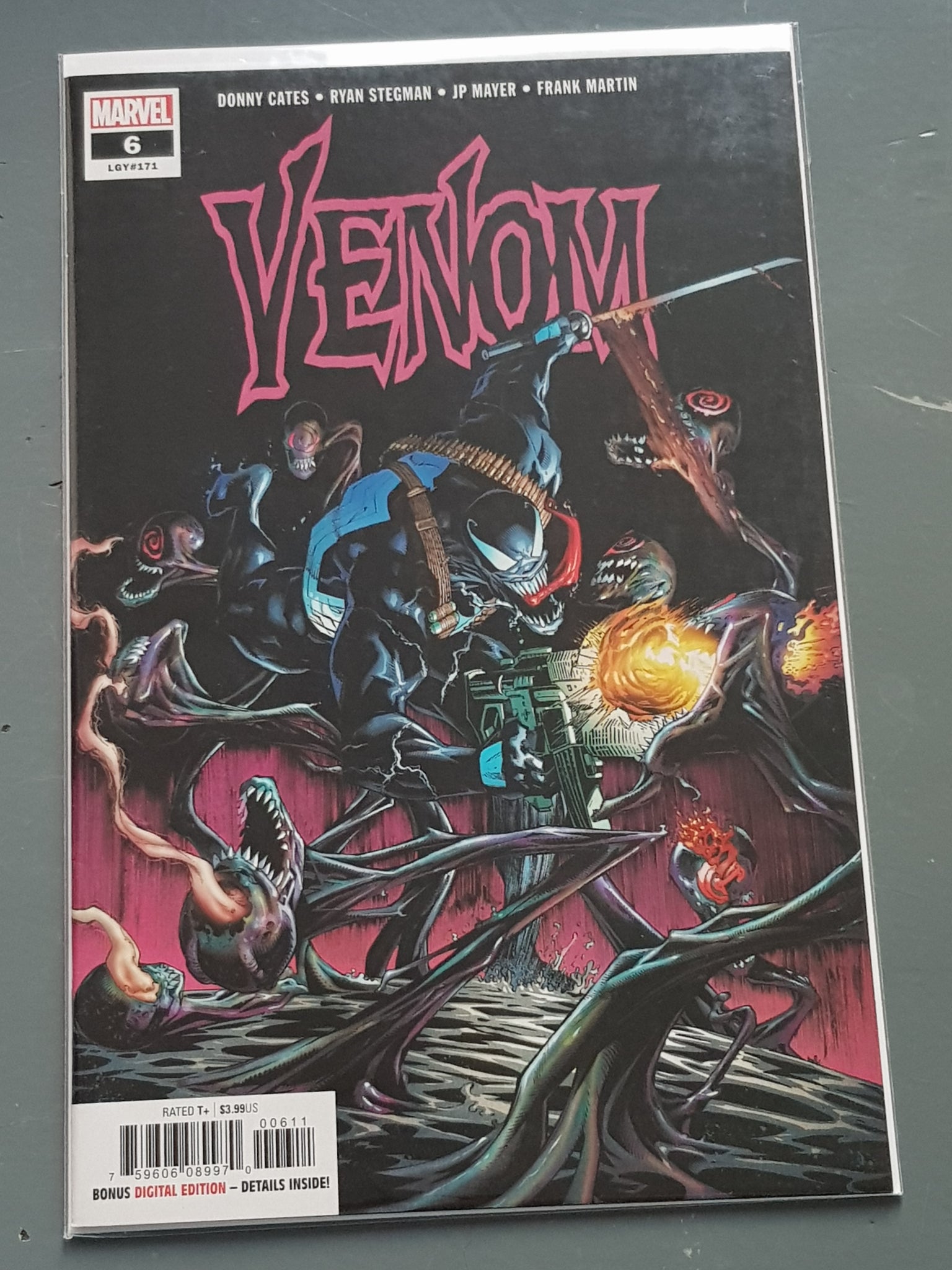 Venom #6 NM