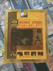 1997-98 Upper Deck Diamond Vision Michael Jordan Highlight Reel #4 Jumbo Motion Trading Card
