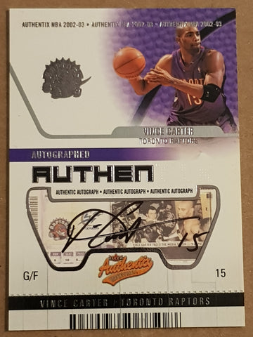 2002-03 Fleer NBA Authentix Vince Carter Autographed Authentix #AA-VC Unripped /25 Trading Card