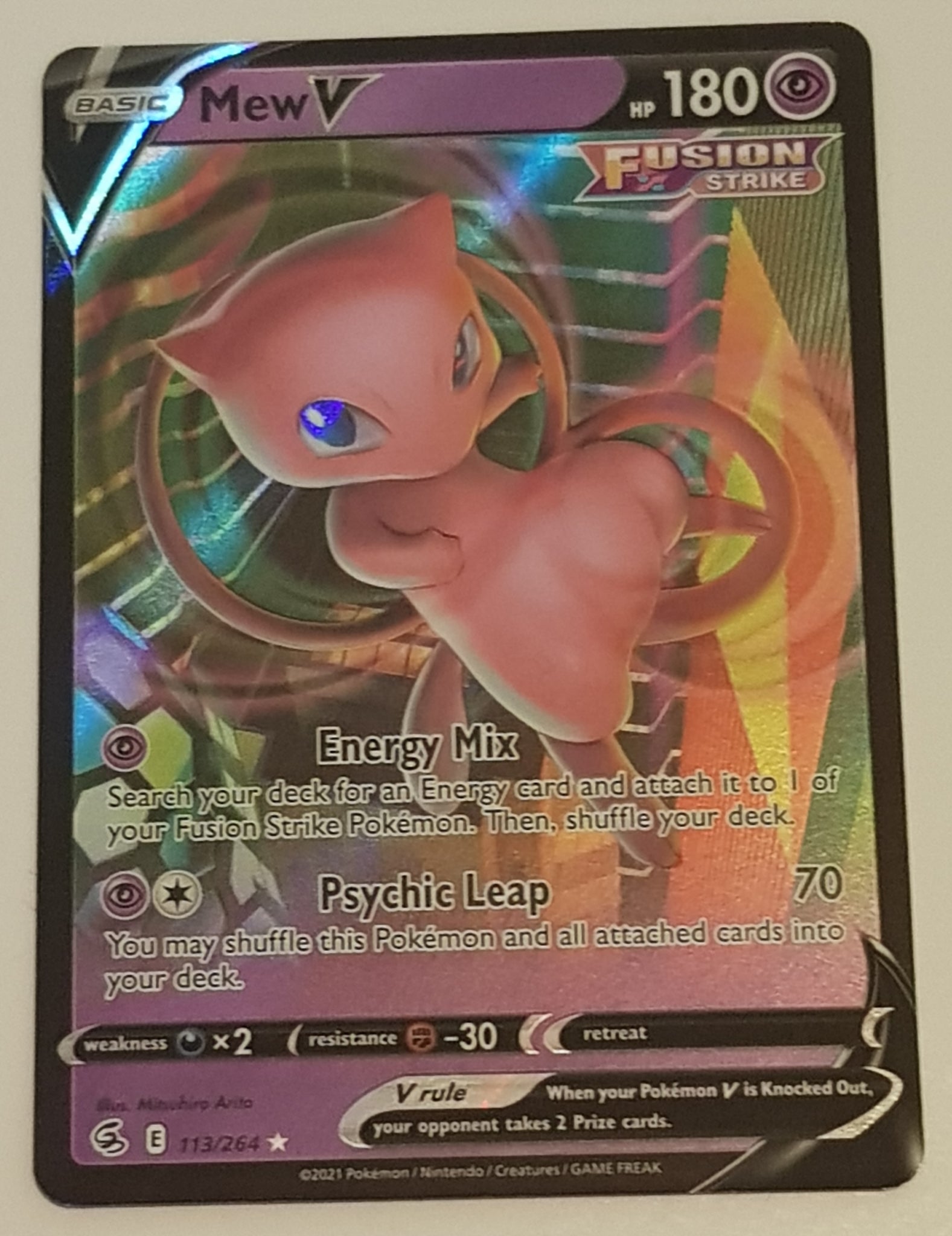 Pokemon Sword and Shield Fusion Strike Mew V #113/264 Holo Trading Car Rotterdam Comics Pokemon Sword and Shield Fusion Strike Mew V #113/264 Holo Trading Car Rotterdam Comics