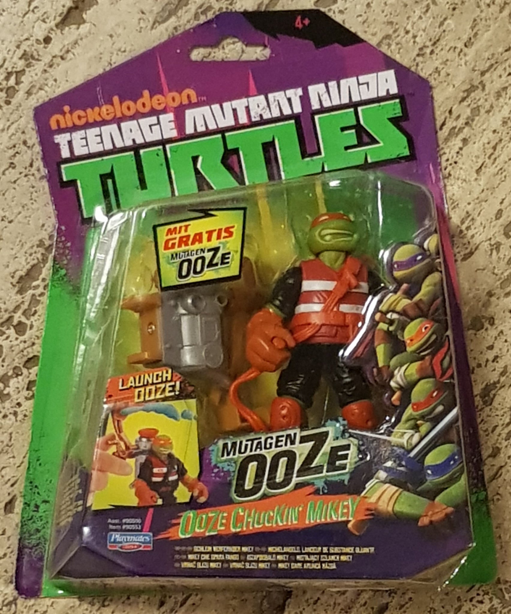 Teenage Mutant Ninja Turtles Mutagen Ooze Chuckin Mikey Action Figure