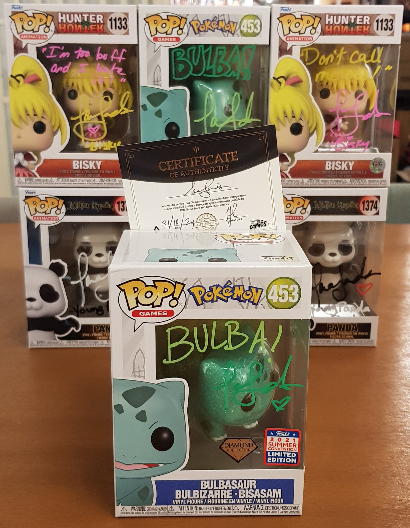 Funko Pop! Pokemon Bulbasaur #453 Diamond Collection 2021 Convention Exclusive Vinyl Figure (Signed by Tara Sands)