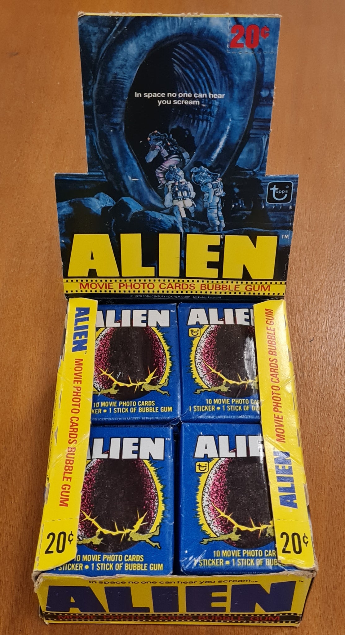 IRIAMカードコレクション 1979 Topps Alien Movie Photo Cards Sealed Trading Card Wax Pack