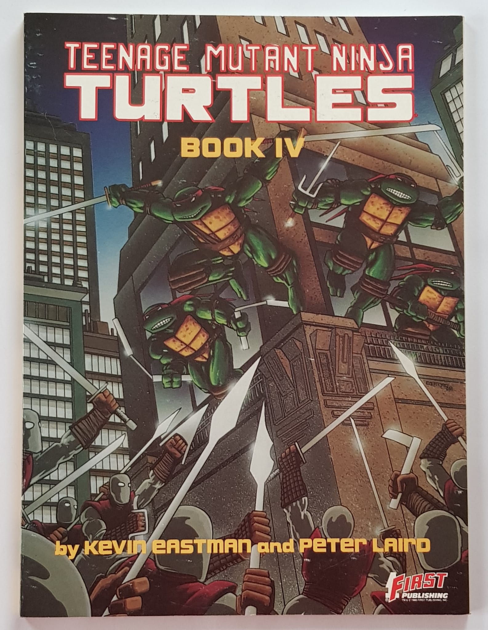 Teenage Mutant Ninja Turtles Book #4 TPB VF/NM