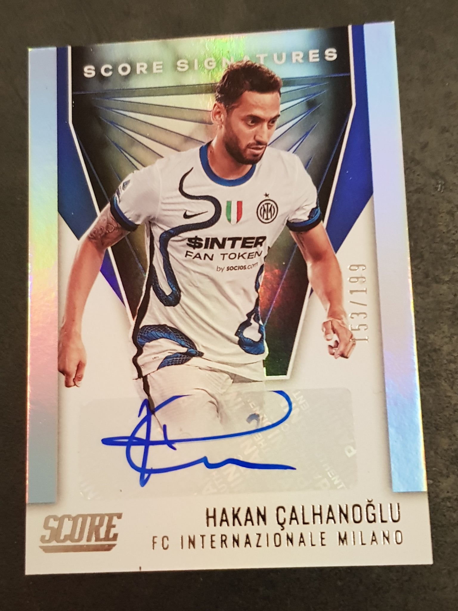 2021-22 Panini Score FIFA Hakan Calhanoglu Autograph /199 Trading Card