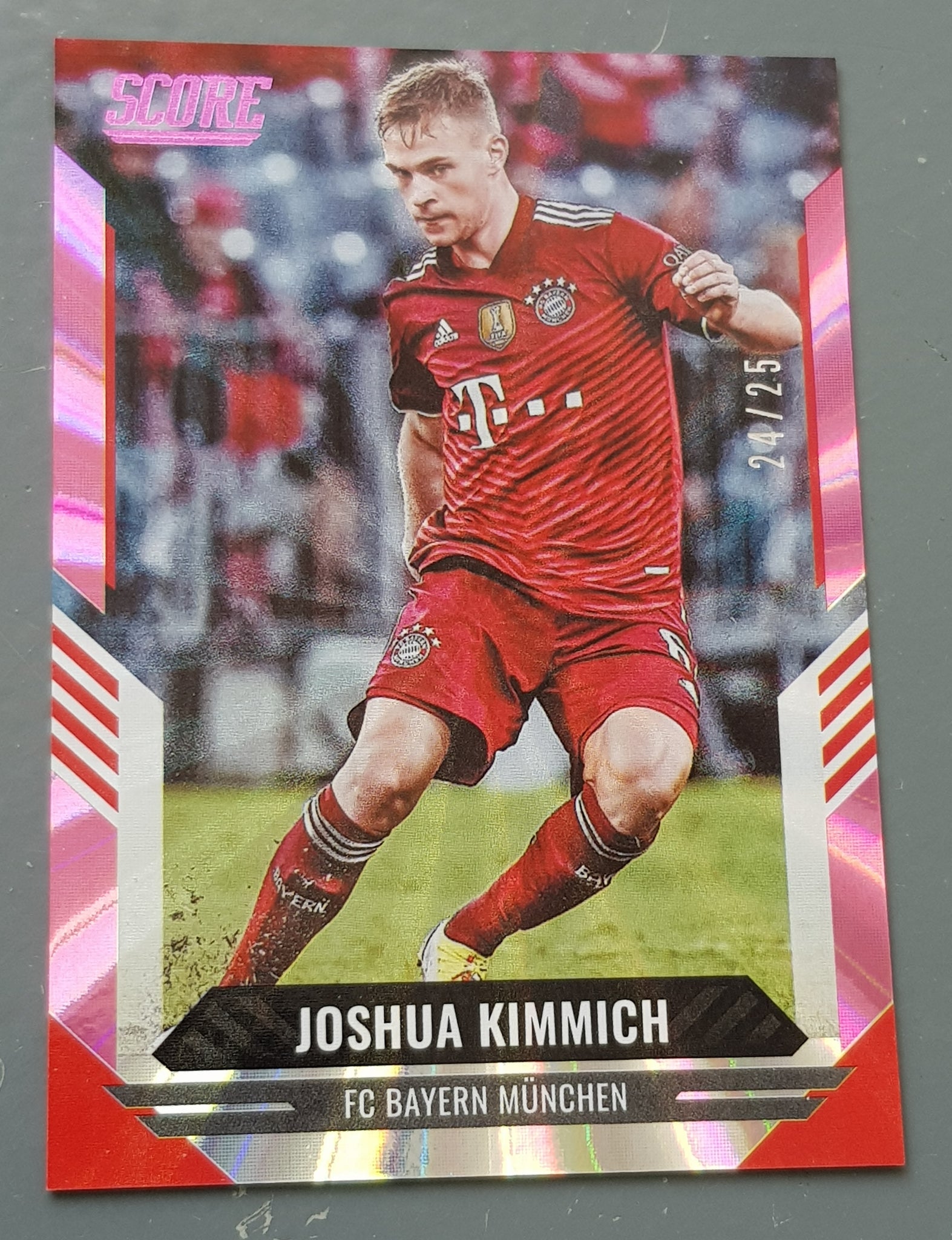 2021-22 Panini Score FIFA Joshua Kimmich #172 Pink Laser Parallel /25 Trading Card