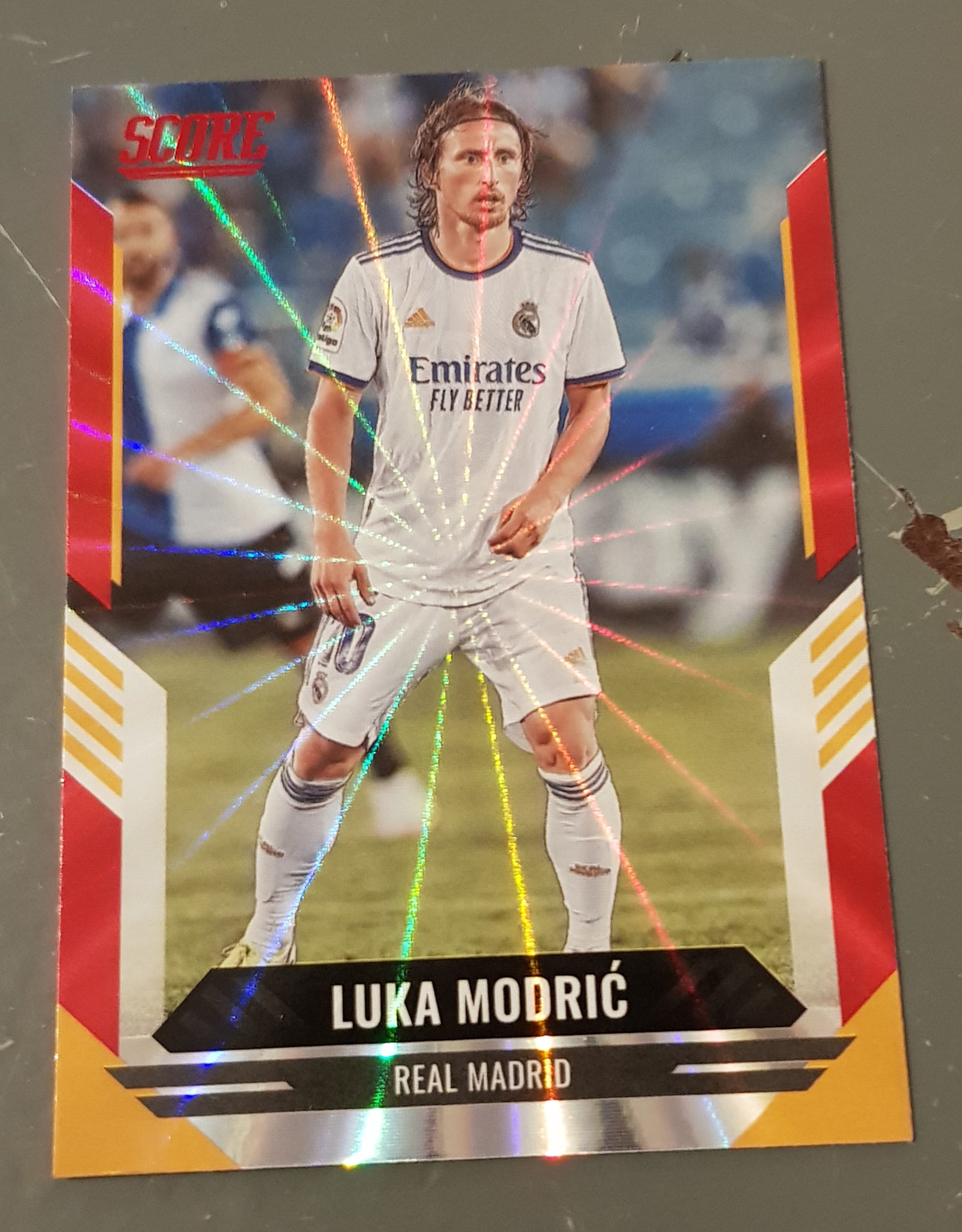 2021-22 Panini Score FIFA Luka Modrić #109 Red Laser Parallel Trading Card