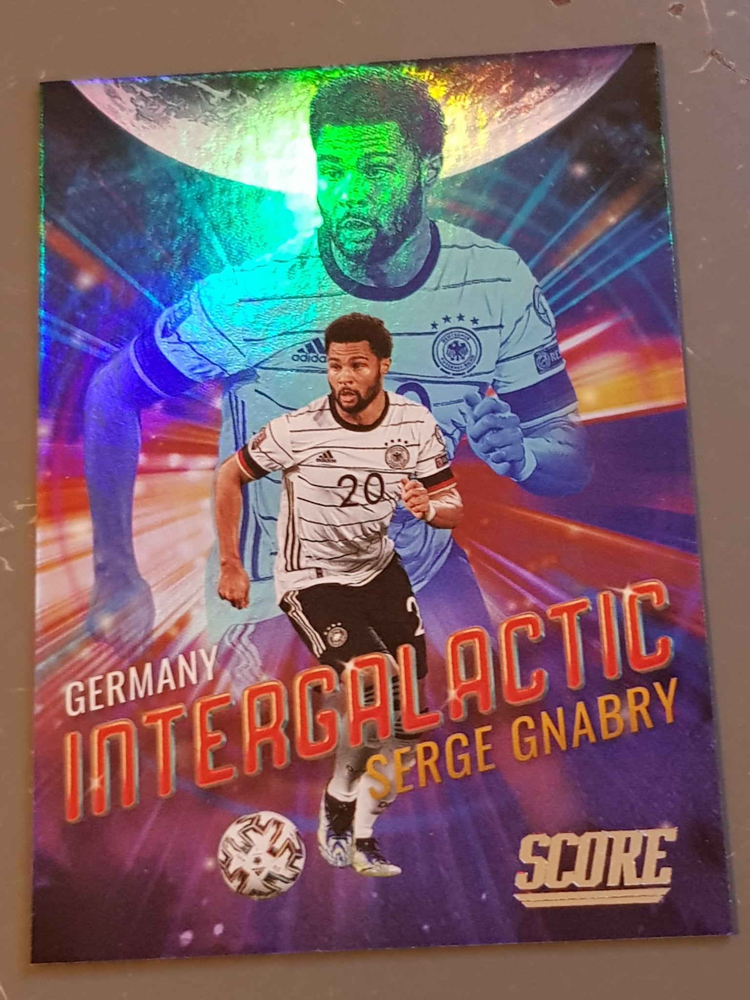 2021-22 Panini Score FIFA Intergalactic #16 Serge Gnabry Case Hit Trading Card