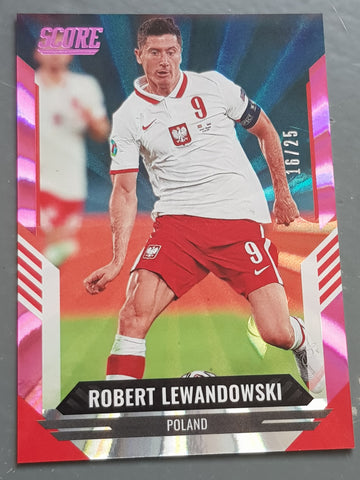 2021-22 Panini Score FIFA Robert Lewandowski #52 Pink Laser Parallel /25 Trading Card