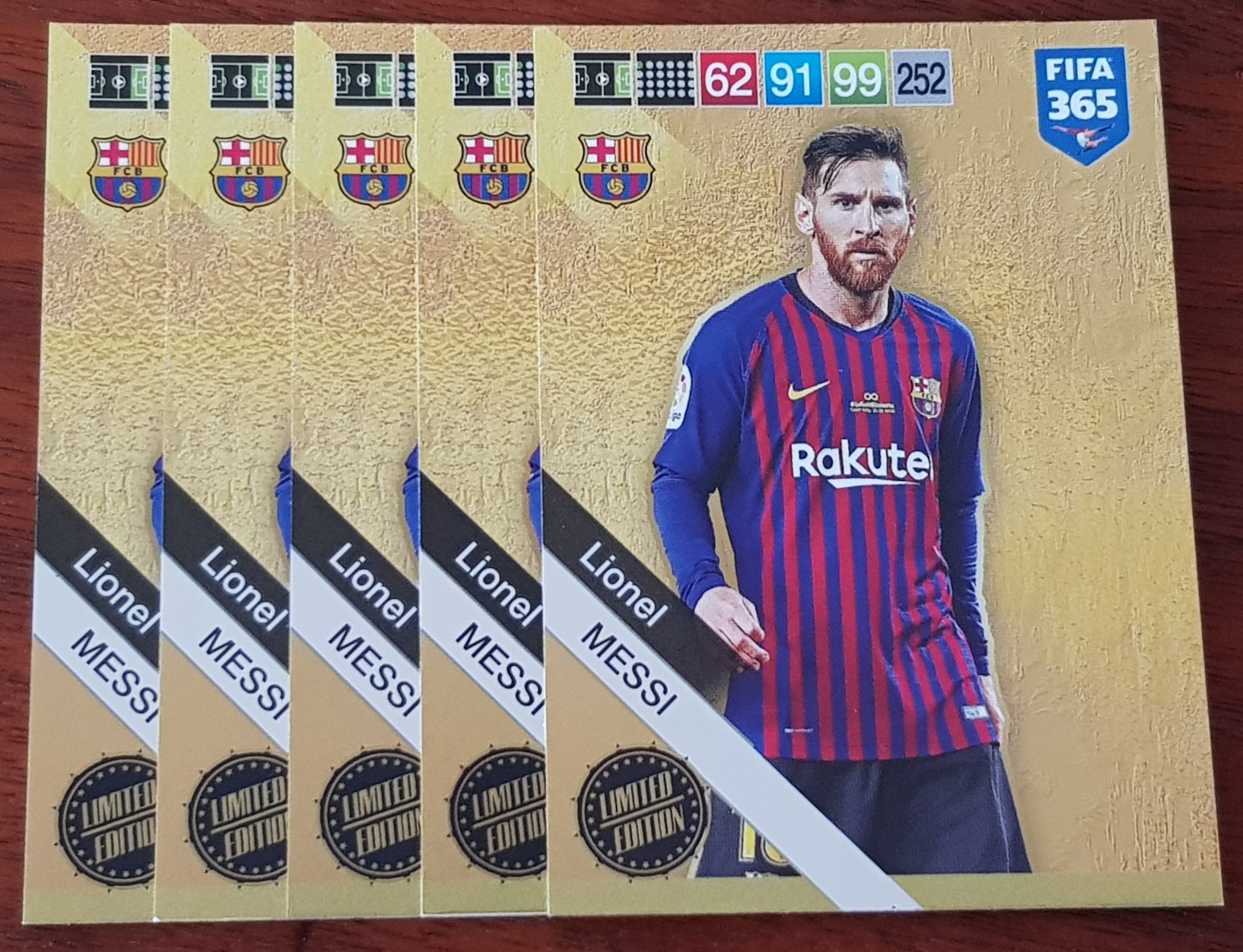 2018 Panini FIFA 365 Lionel Messi Limited Edition Trading Card Lot (5x) 2018 Panini FIFA 365 Lionel Messi Limited Edition Trading Card Lot (5x)