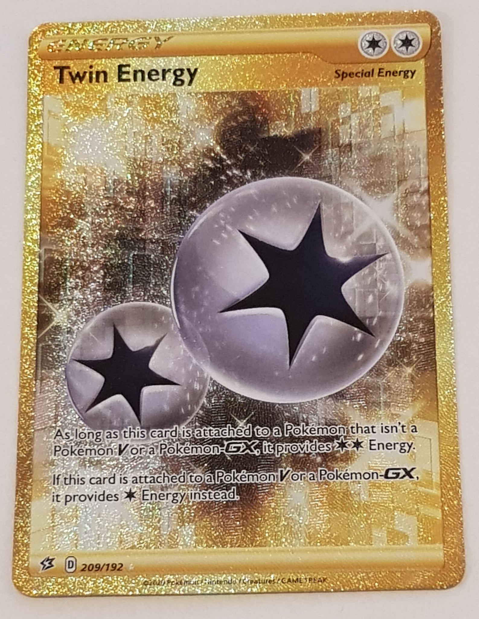 Pokemon Sword and Shield Rebel Clash Twin Energy #209/192 Secret Hyper Rare Holo Trading Card