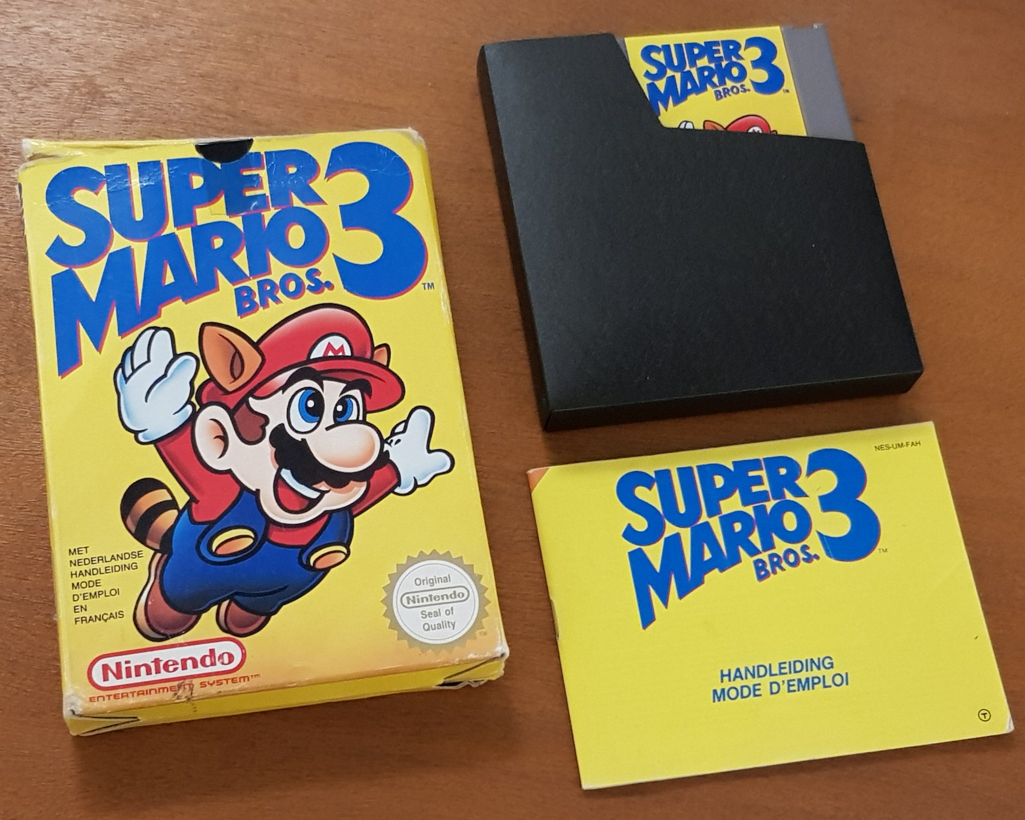 SUPER MARIO BROS 3 NES PAL A ITA MATTEL CIB COMPLETO SUPER MARIO BROS 3 NES PAL A ITA MATTEL CIB COMPLETO