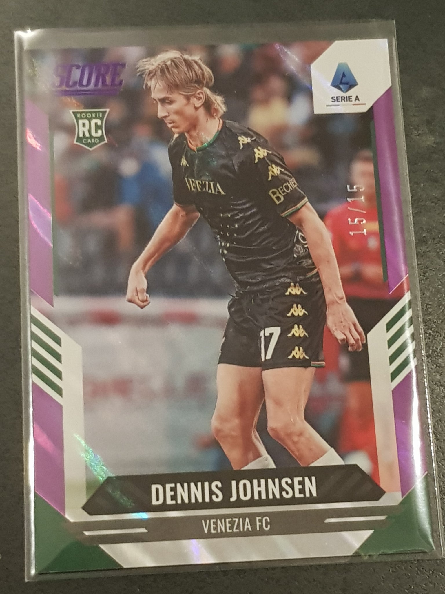 2021-22 Panini Score Serie A Dennis Johnsen #117 Purple Lava Parallel /15 Trading Card