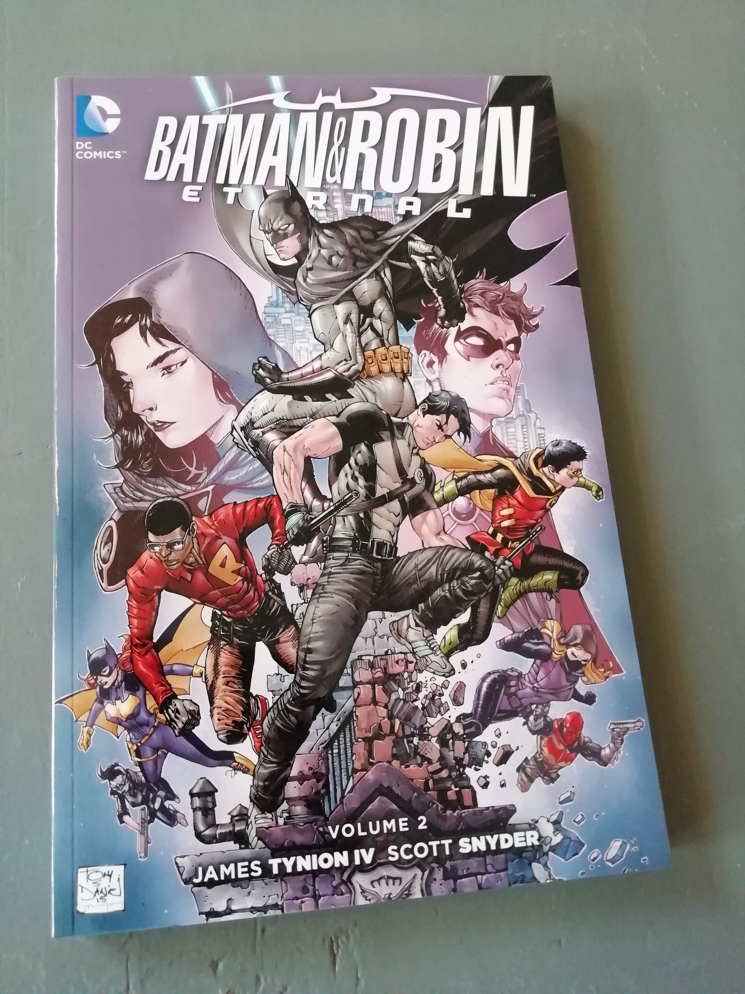Batman & Robin Eternal Vol.2 TPB NM