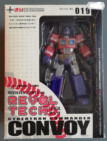 Transformers Revoltech #19 Cybertron Commander Convoy (Optimus Prime)