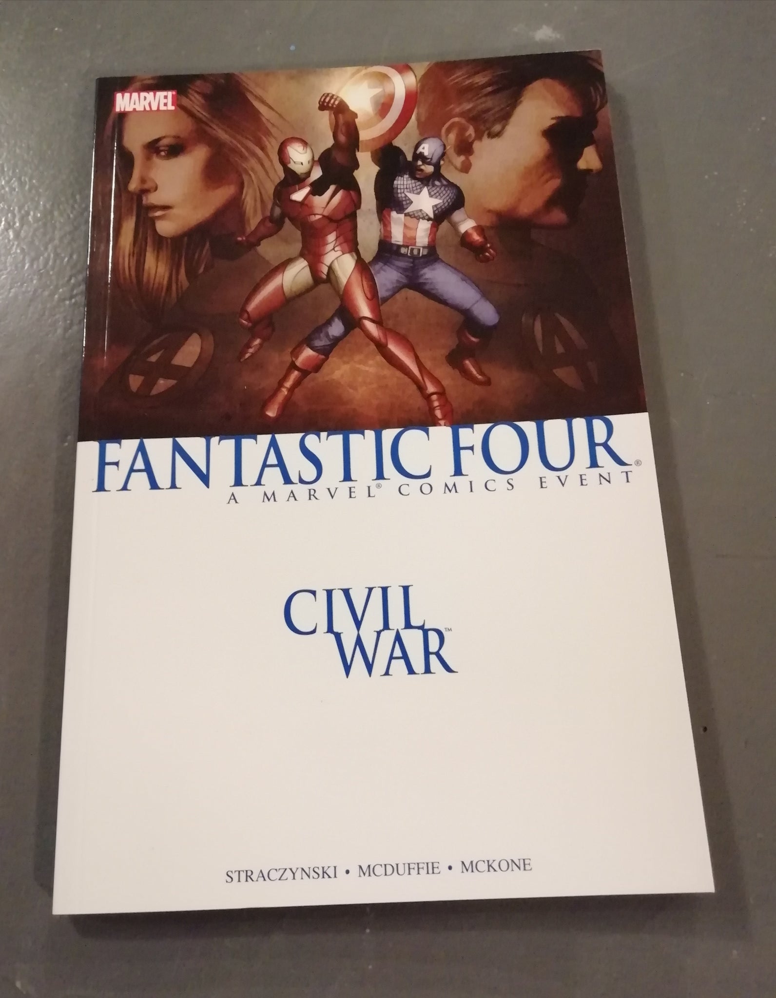 Civil War Fantastic Four TPB VF/NM