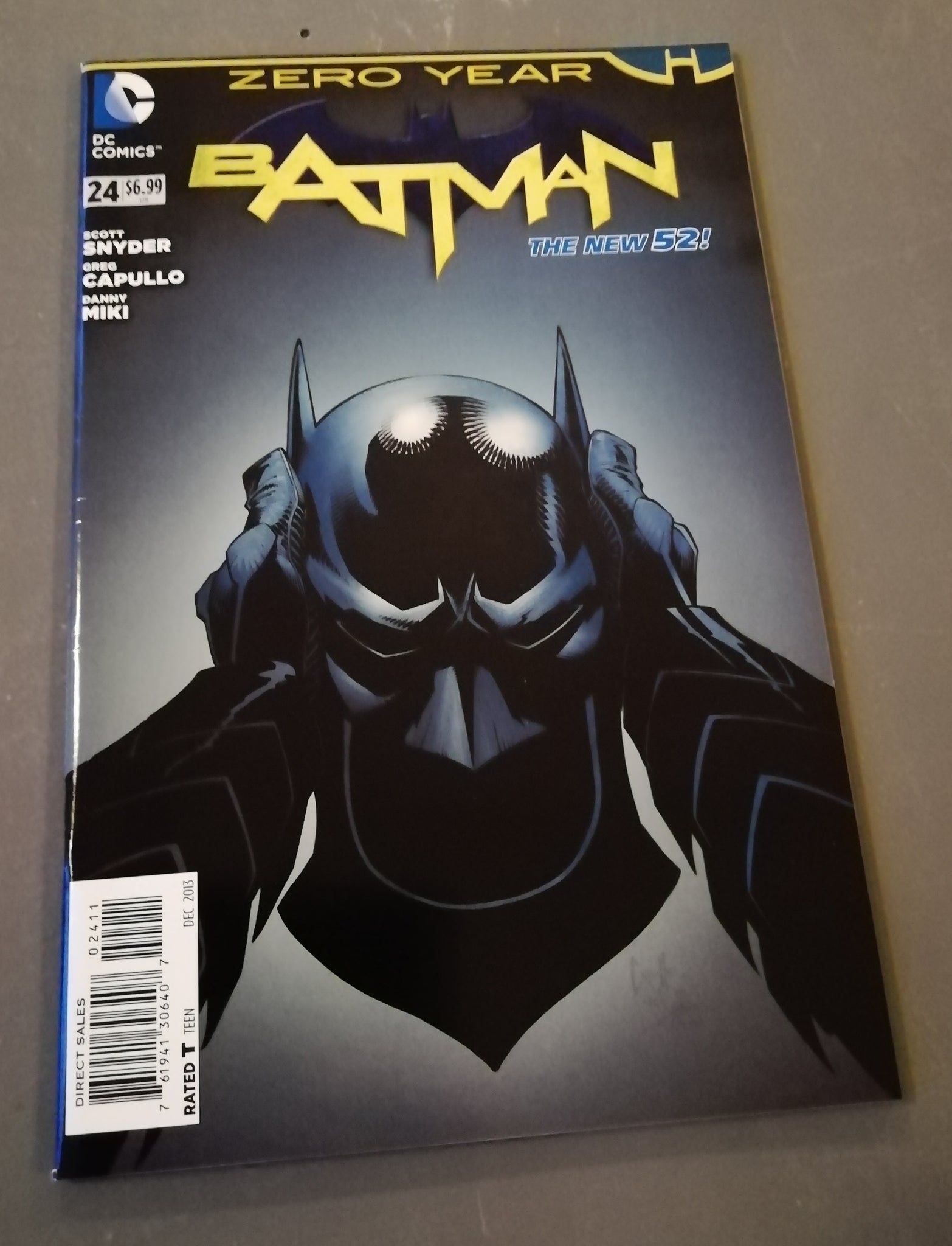 Batman #24 VF/NM