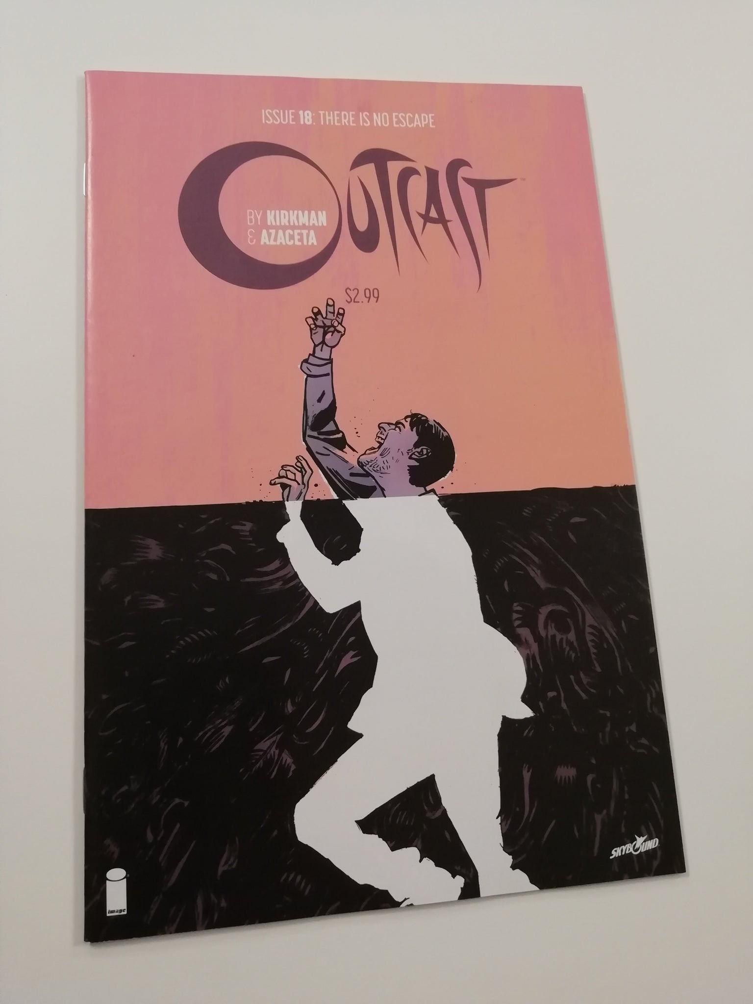 Outcast #18 NM-