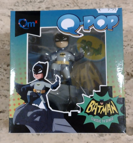 Q-Pop Batman Classic 66 Vinyl Figure (Lootcrate Exclusive)