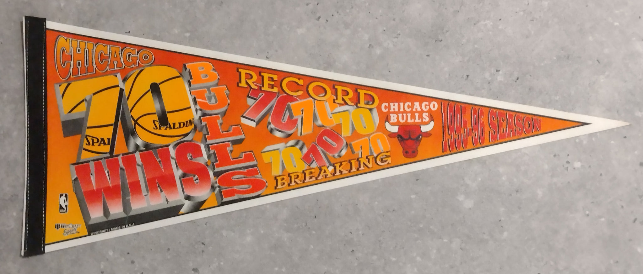 1996 Chicago Bulls "Record Breaking" Pennant