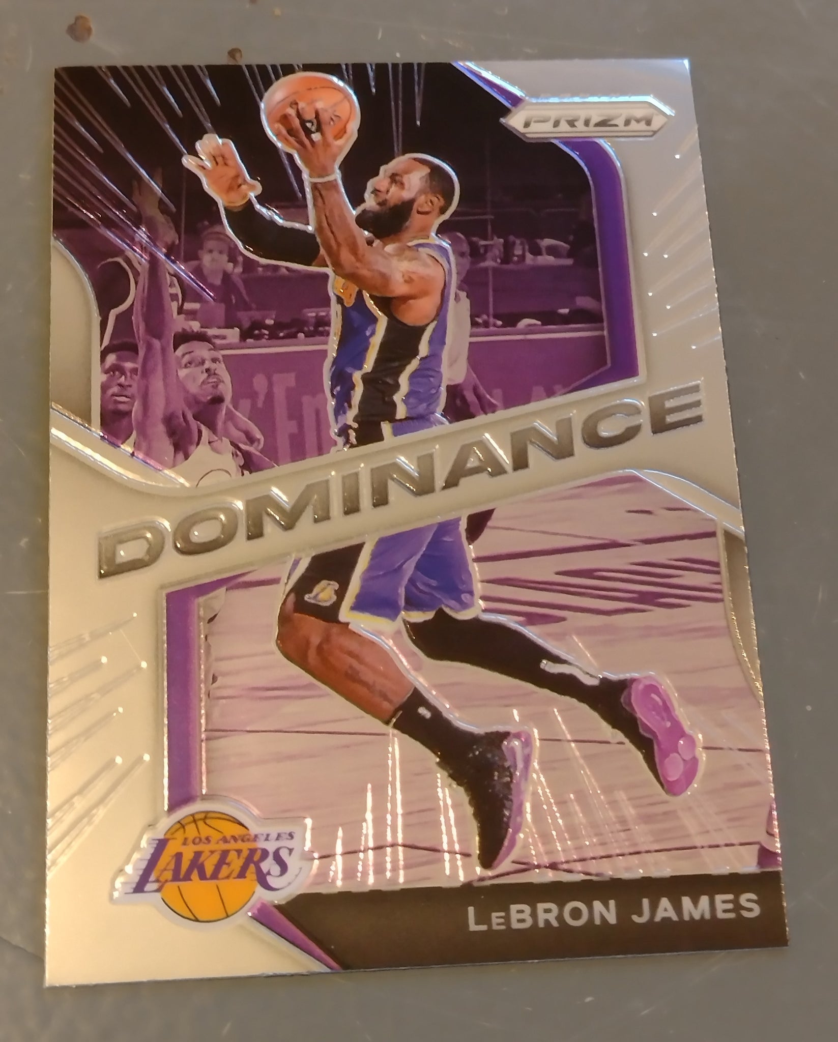 2020-21 Panini Prizm Lebron James #17 Trading Card